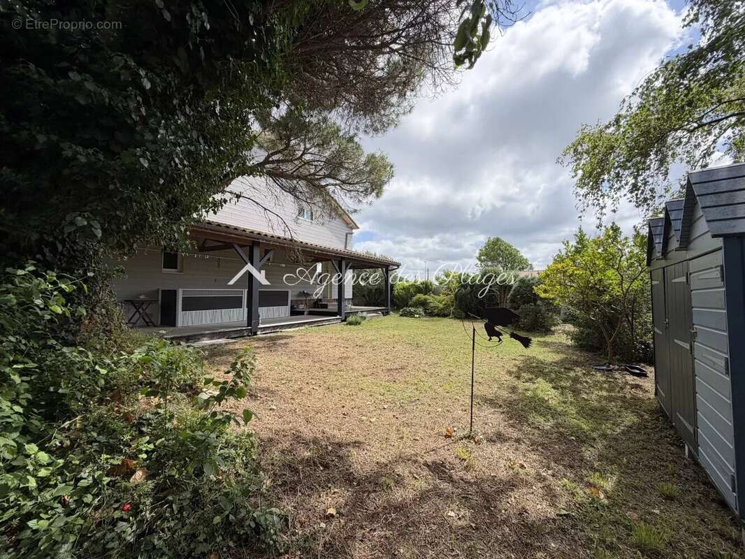 Maison à MESCHERS-SUR-GIRONDE