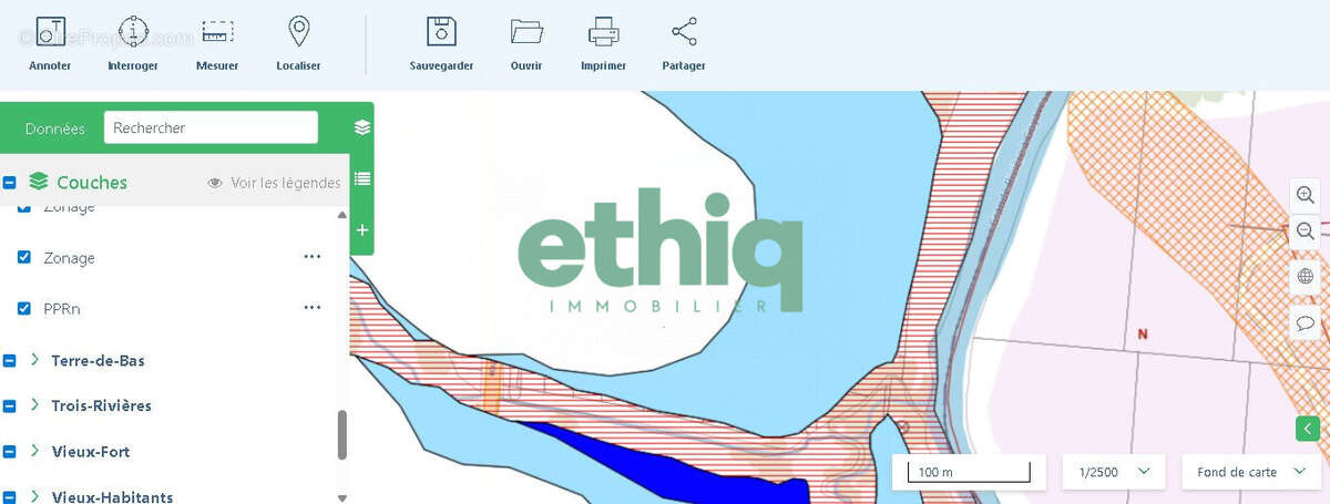 Terrain à SAINTE-ROSE