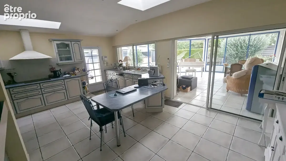 MAGNÉ BELLE MAISON de 203 m2 env. habitable - photo 14