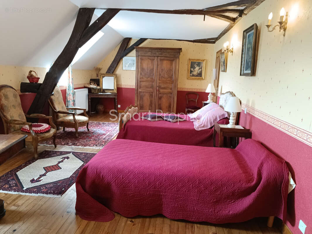 Maison à AVALLON