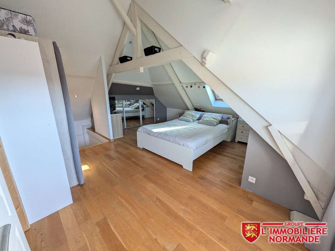 Maison à LIMETZ-VILLEZ