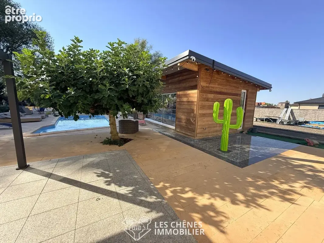 Propriété d’exception avec piscine, espace bien-être et maison indépendante - photo 3