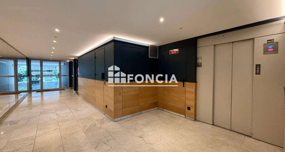 Parking à PARIS-14E