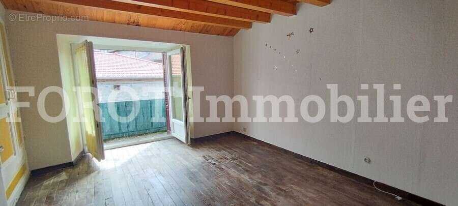 Maison à LACHAPELLE-SOUS-CHANEAC