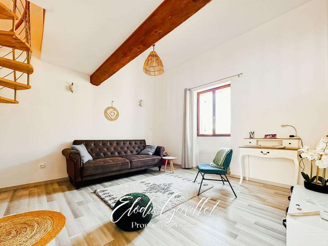 Maison à COURNANEL