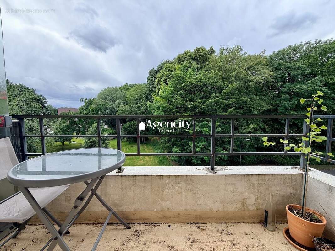 Appartement 74 m² à Torcy  - photo 6