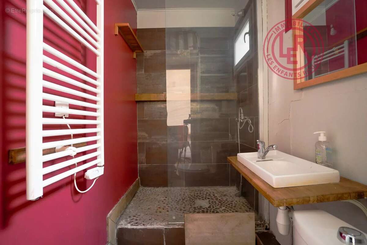 Appartement à PARIS-11E