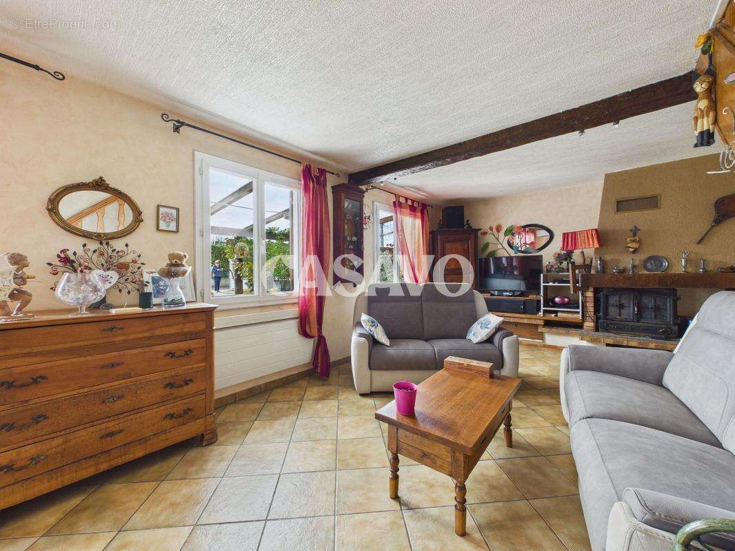 Maison à REVENTIN-VAUGRIS