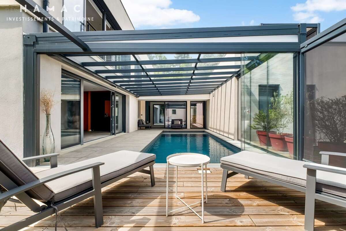 Maison à CHARBONNIERES-LES-BAINS