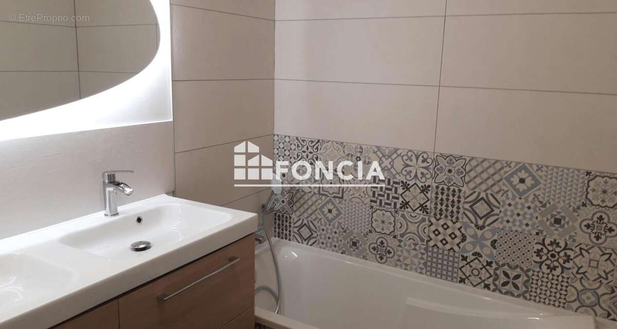 Maison à CHARTRES-DE-BRETAGNE