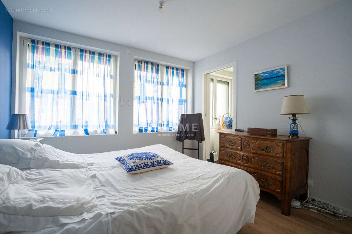 Maison à LES PONTS-DE-CE