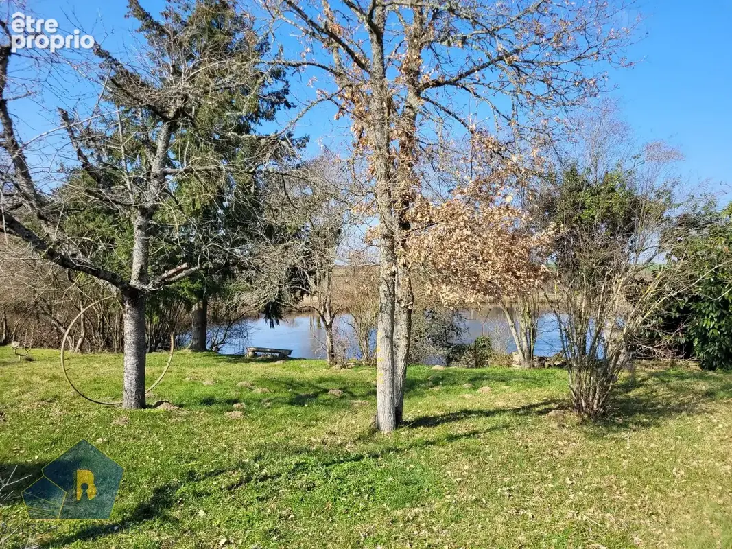 Maison 5 pièces 78 m² à vendre à Saint-Sauvier (03370) - photo 2