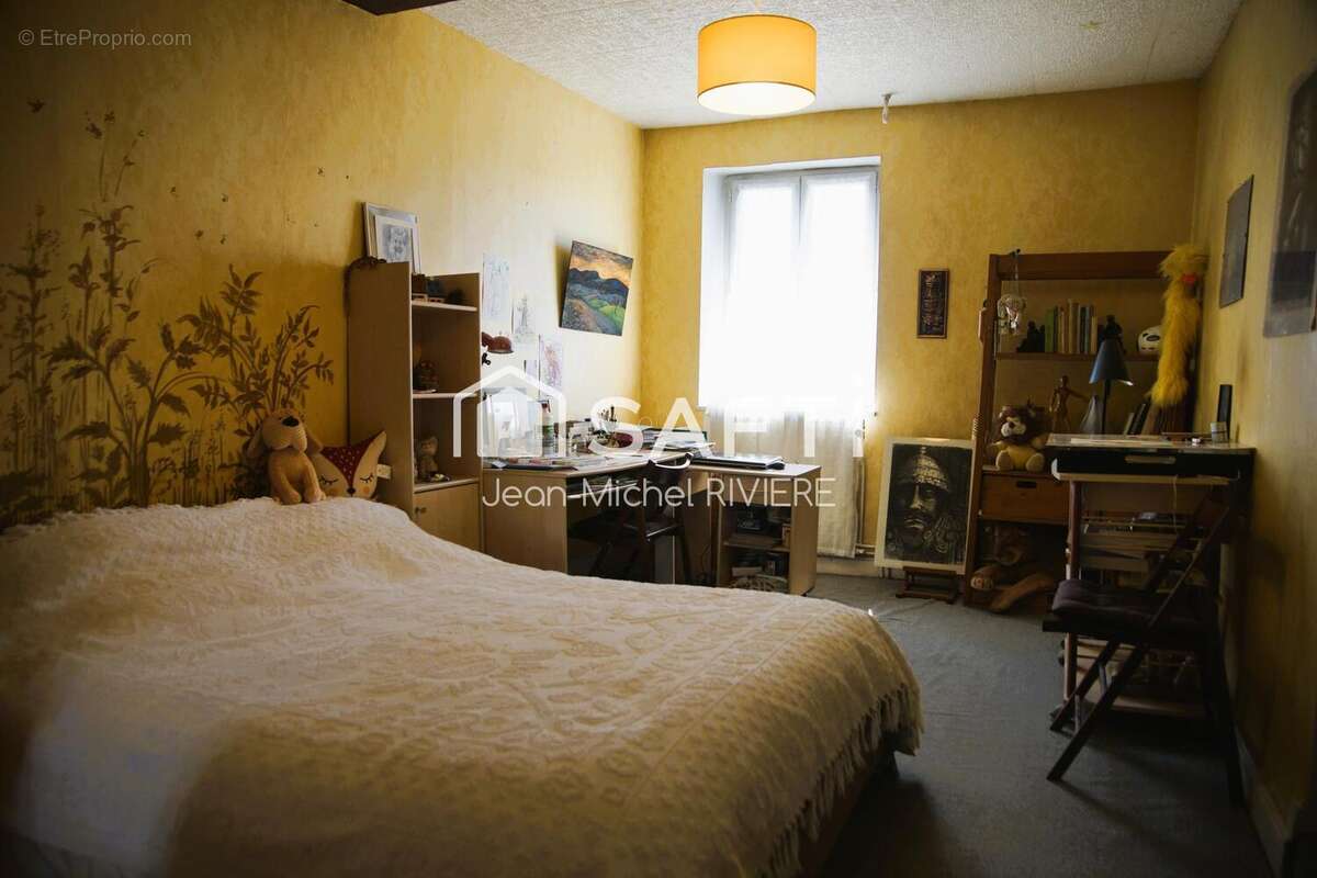 Maison 150 m² à Taluyers  - photo 9