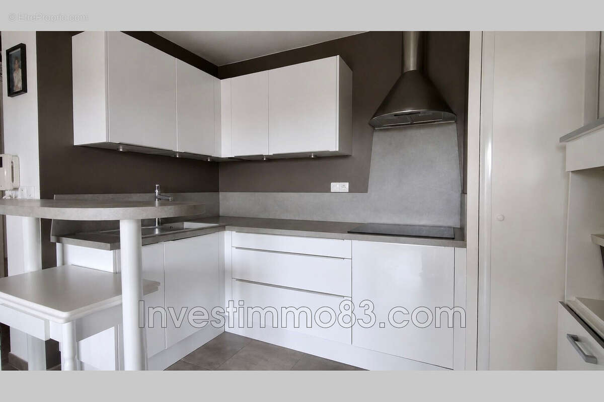 Appartement à LA CRAU
