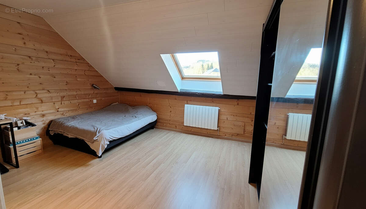 Appartement à REMORAY-BOUJEONS