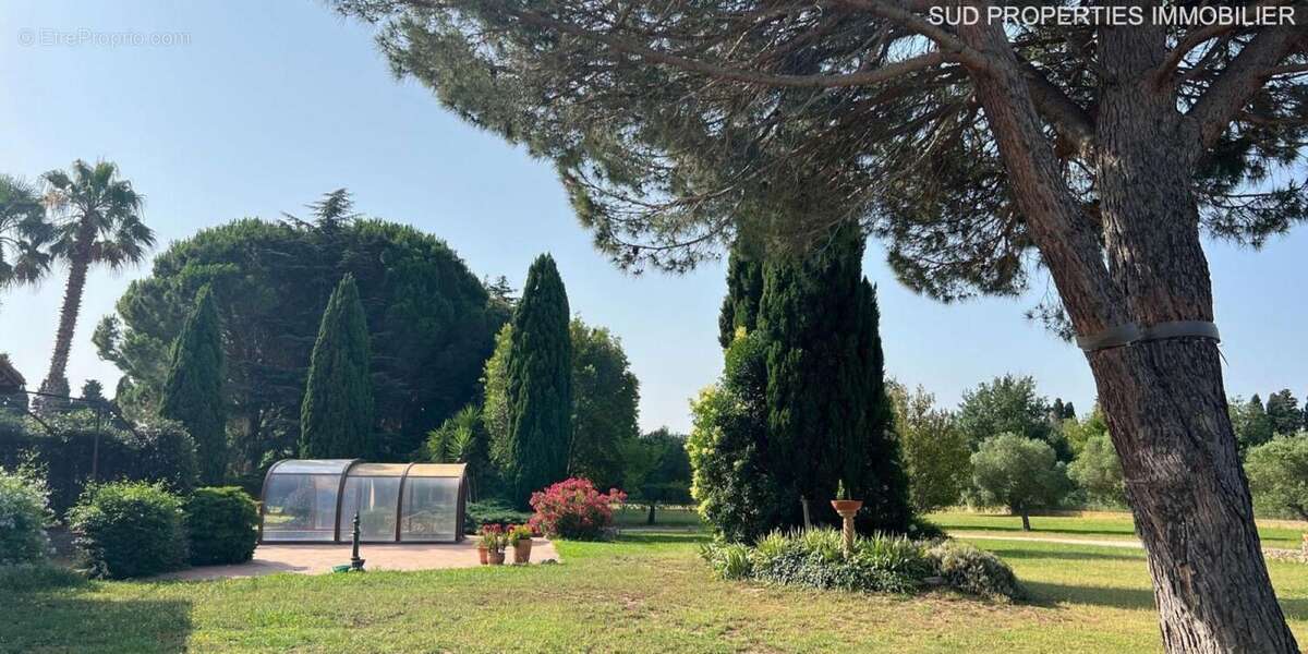 Maison à SAINT-ESTEVE