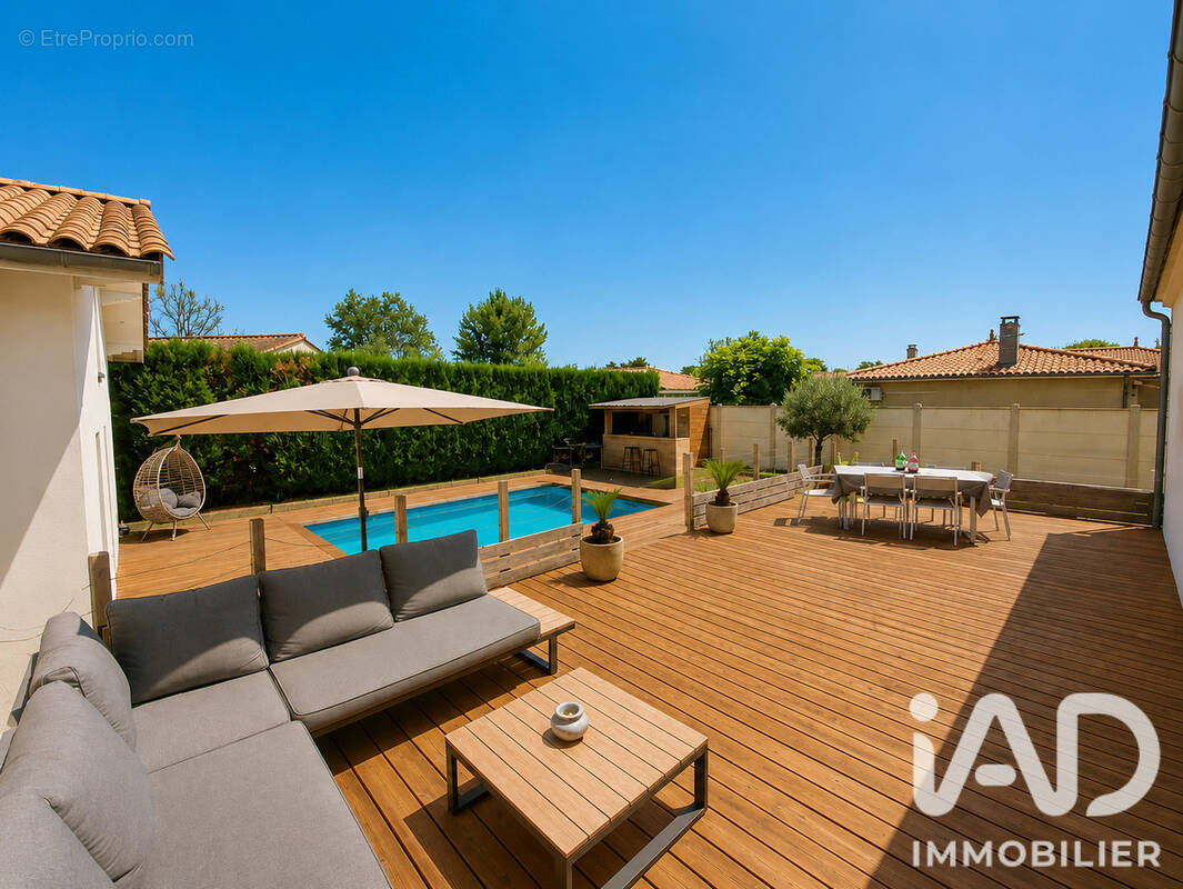 Photo 1 - Maison à IZON