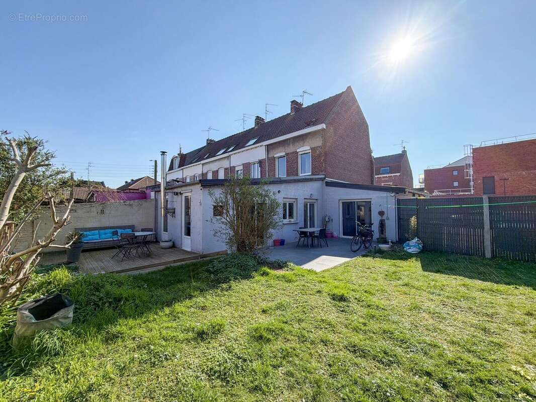 Maison à FOREST-SUR-MARQUE