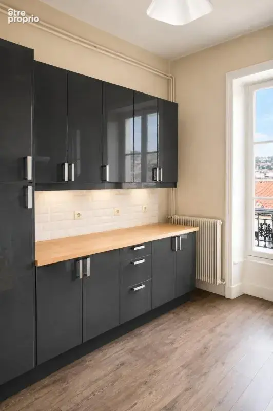 Appartement de caractère avec vue dégagée – Centre du Puy - photo 1