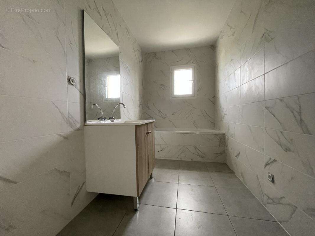 Maison à LAMASQUERE