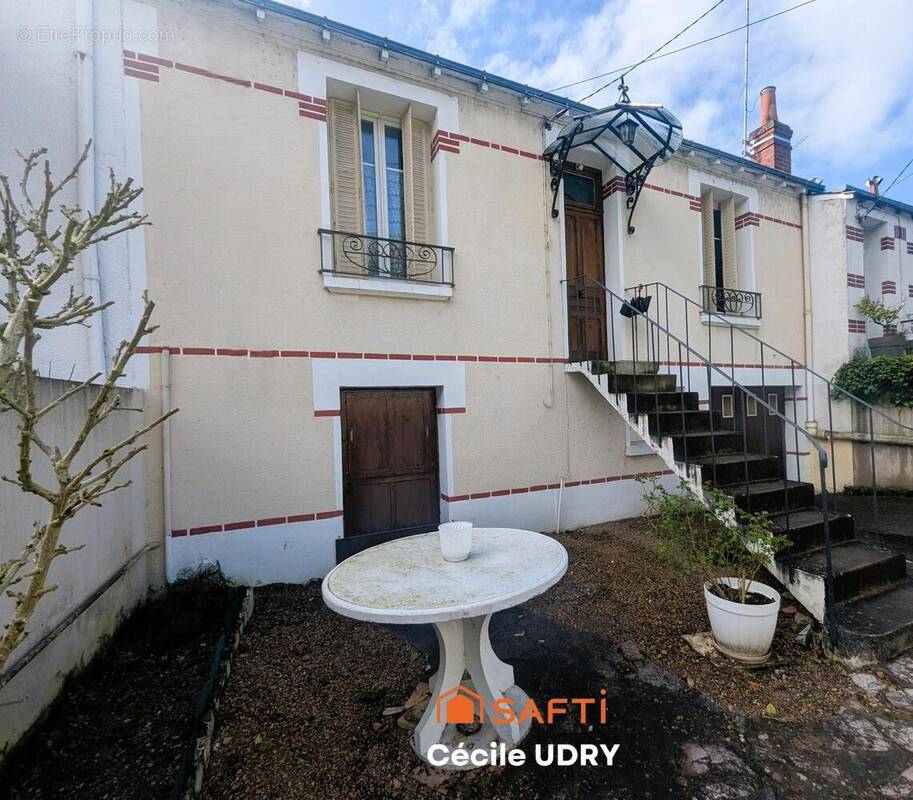Photo 1 - Maison à TOURS