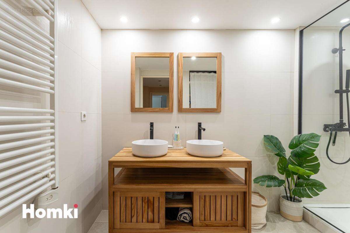 Appartement à MARSEILLE-12E