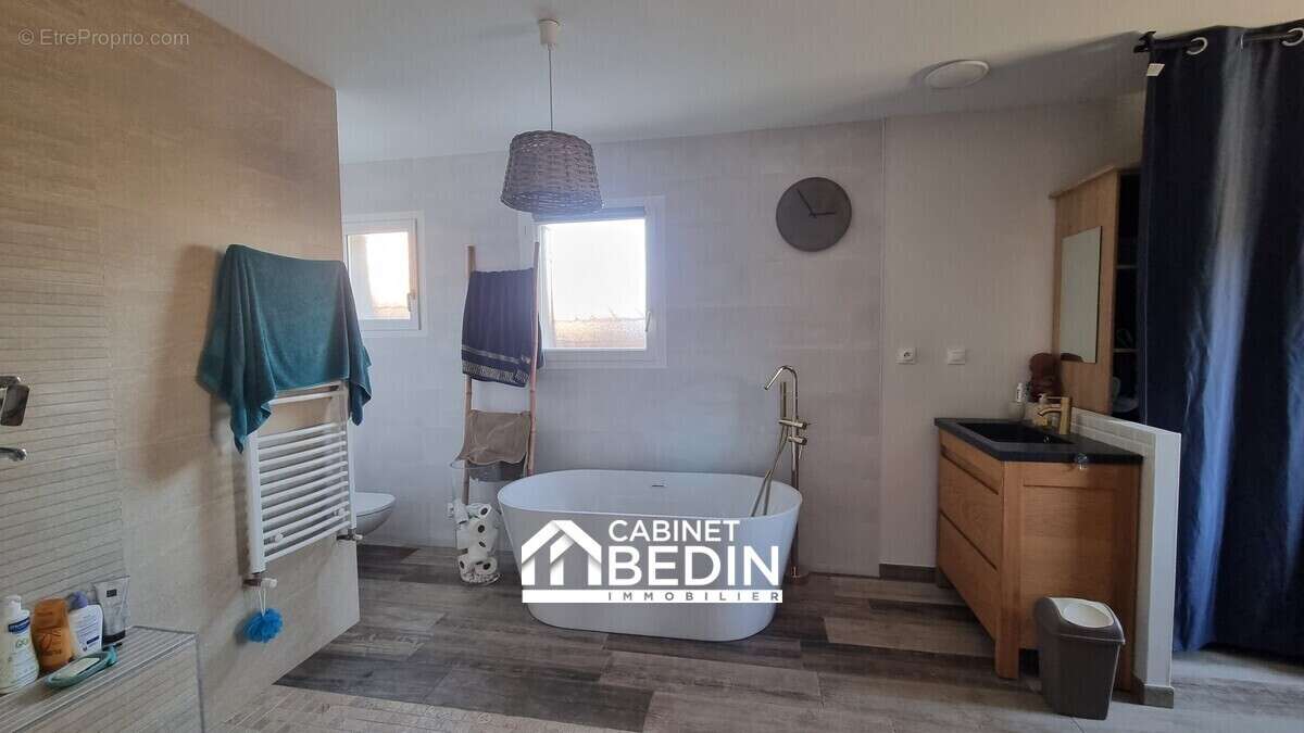 Maison 210 m² à Bruges  - photo 4