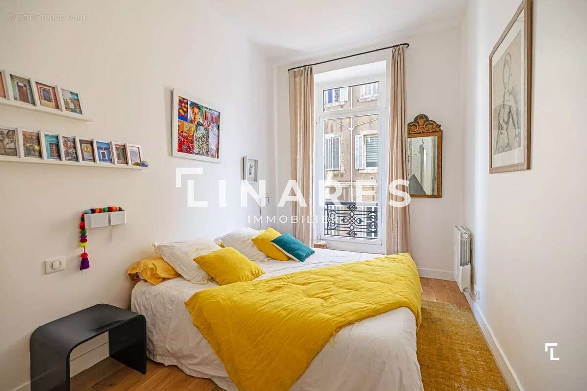 Appartement à MARSEILLE-6E