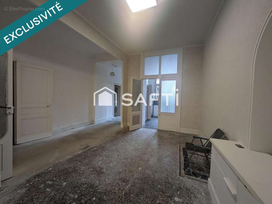 Maison 243 m² à Vire  - photo 4
