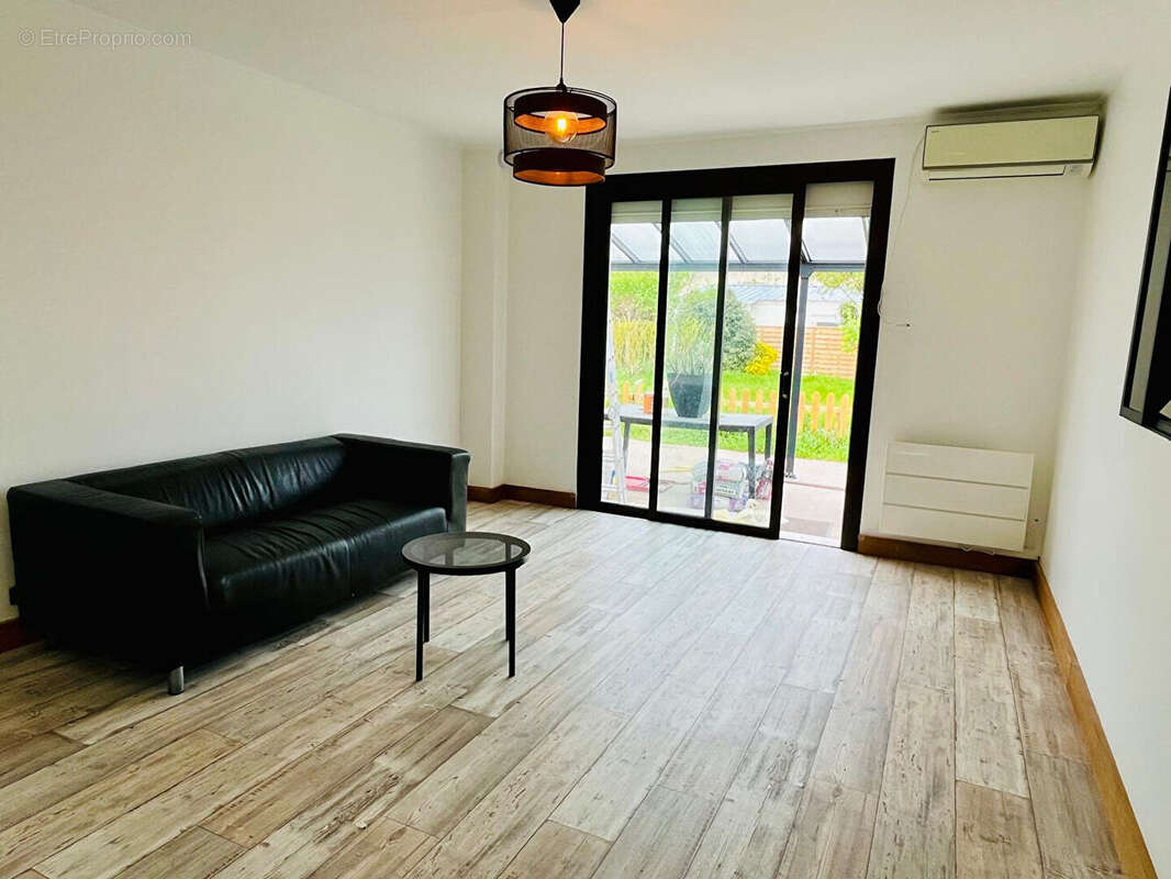 Maison+T2, 9 pièce(s) 155 m2 COGNAC - photo 12