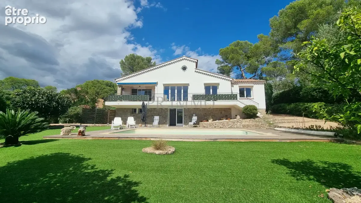 BOULOURIS   Villa au calme, piscine chauffée et vue mer - photo 3