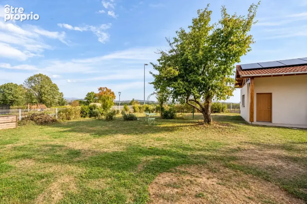 SAVIGNY – Maison familiale rénovée avec vue dégagée et grand sous-sol - photo 6