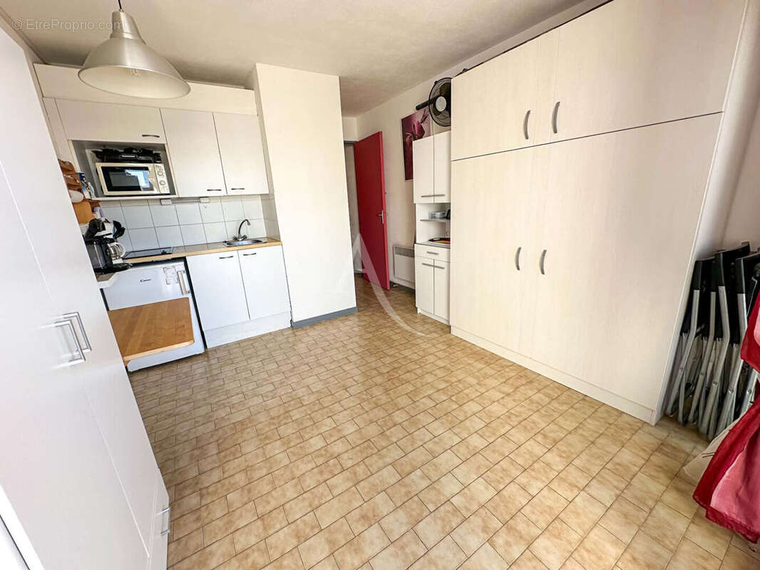 Studio cabine dans résidence avec piscine - photo 3