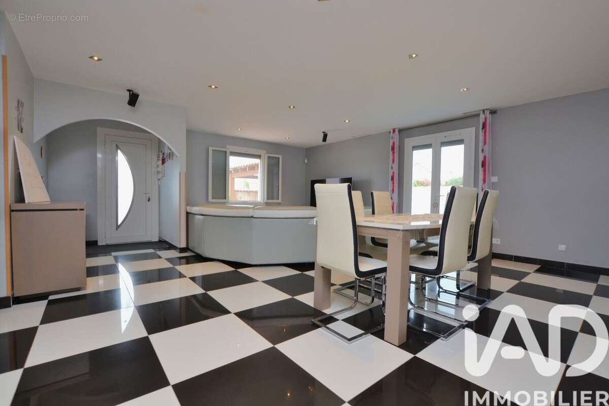 Photo 3 - Maison à COURSAN