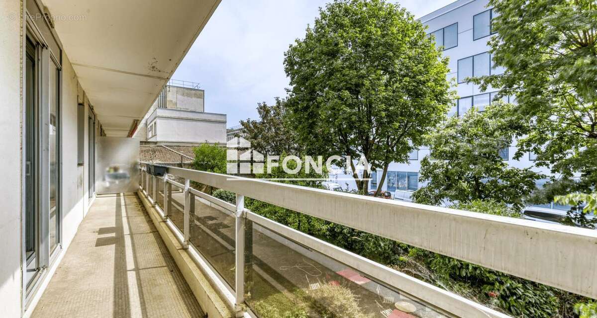 3 pièces lumineux avec balcon filant, parking et box aux portes de paris - photo 11