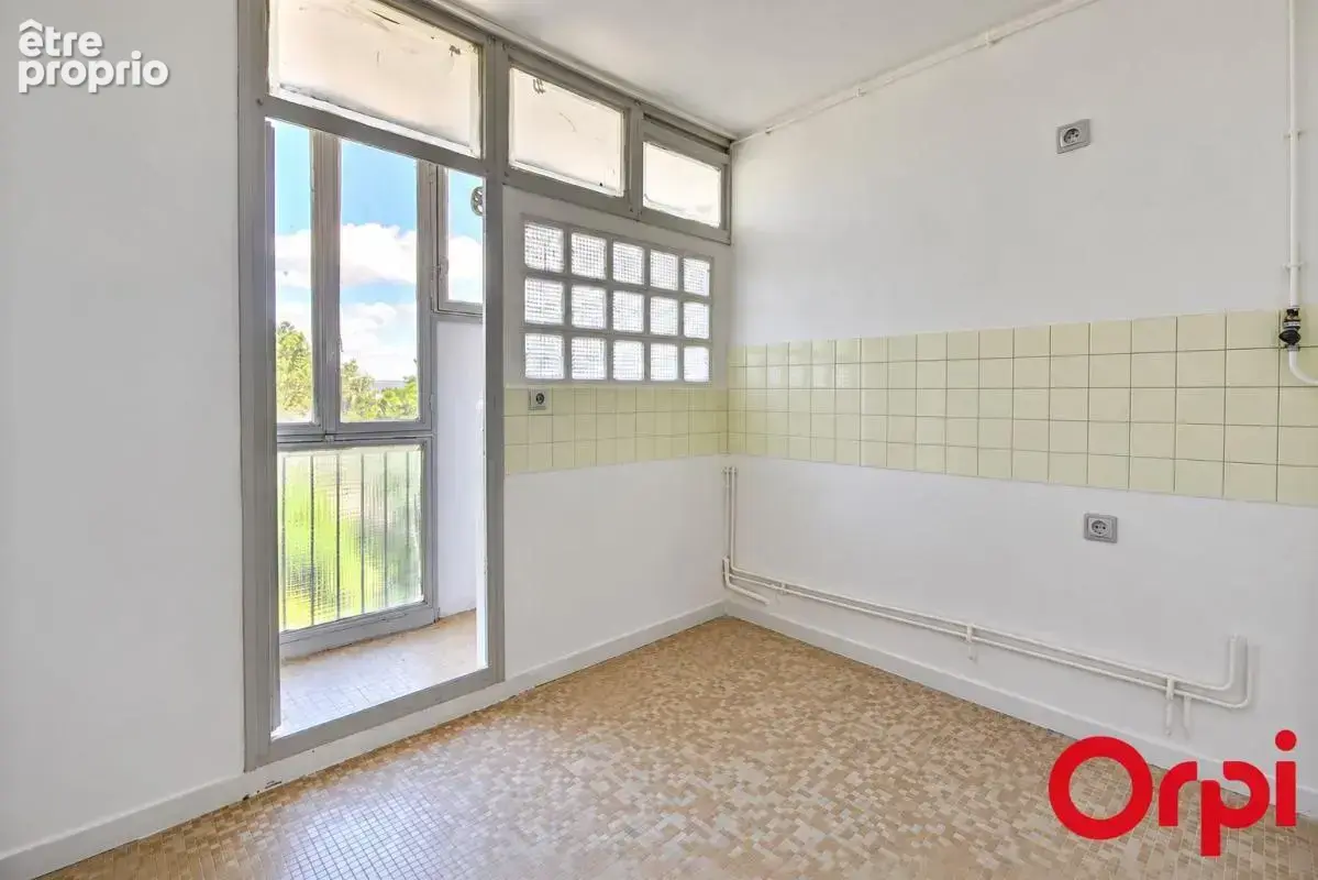 Appartement T4 - 13011 Marseille - Balcon -  Cave - photo 6