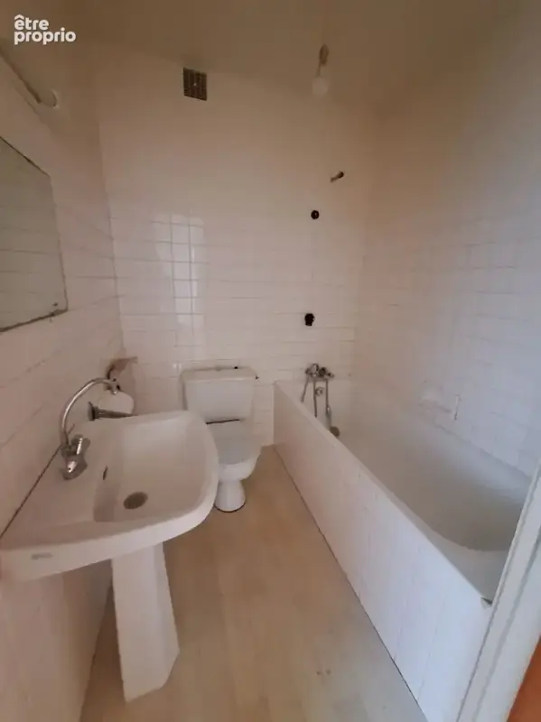 TRÉMEUR - Aux portes de Broons, authentique longère 3 chambres à réinventer - photo 8