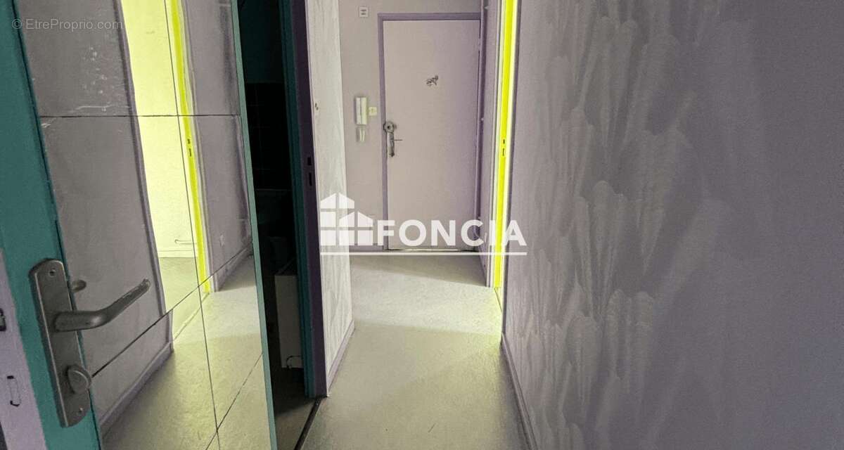 Jarville f4 dernier etage - photo 5