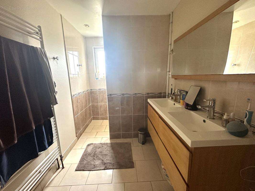 Maison à VICQ-SUR-NAHON