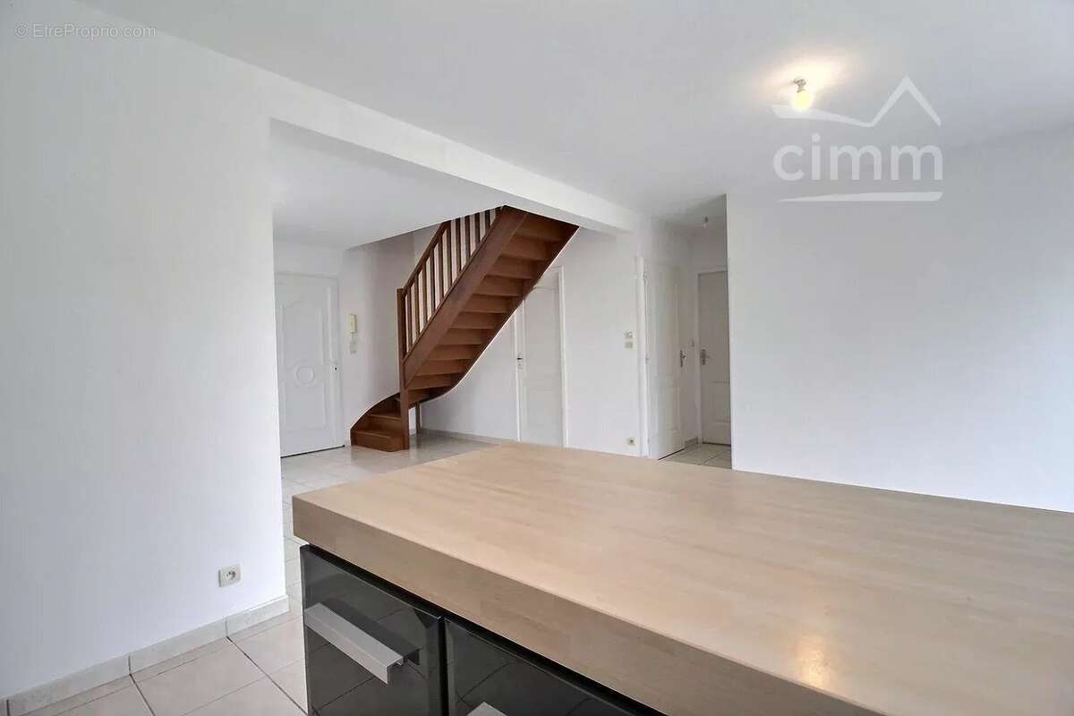 Maison à MONTLOUIS-SUR-LOIRE