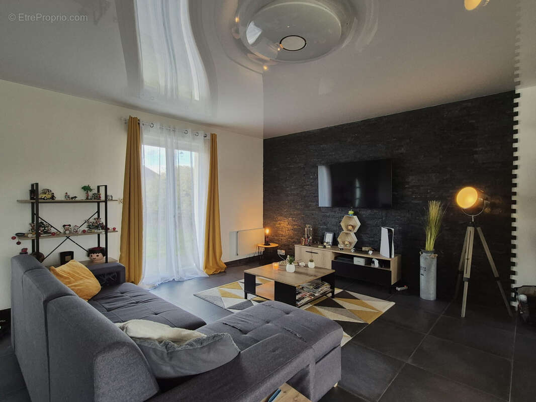 Maison à SAINT-ROMAIN-SUR-CHER