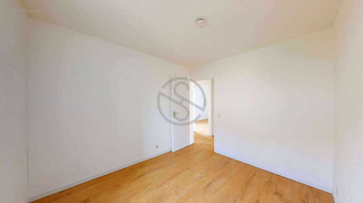 Appartement La Cote Saint Andre 4 pièces de 75 m2 - photo 8
