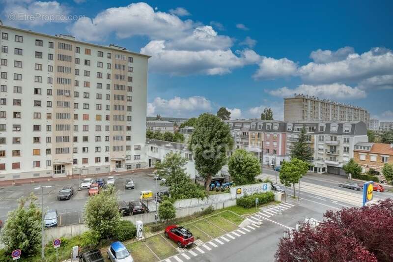 Appartement à CHATILLON