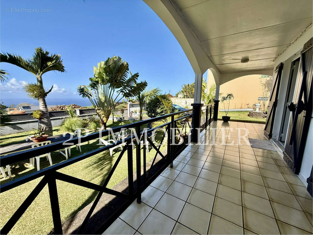 Maison à SAINT-JOSEPH