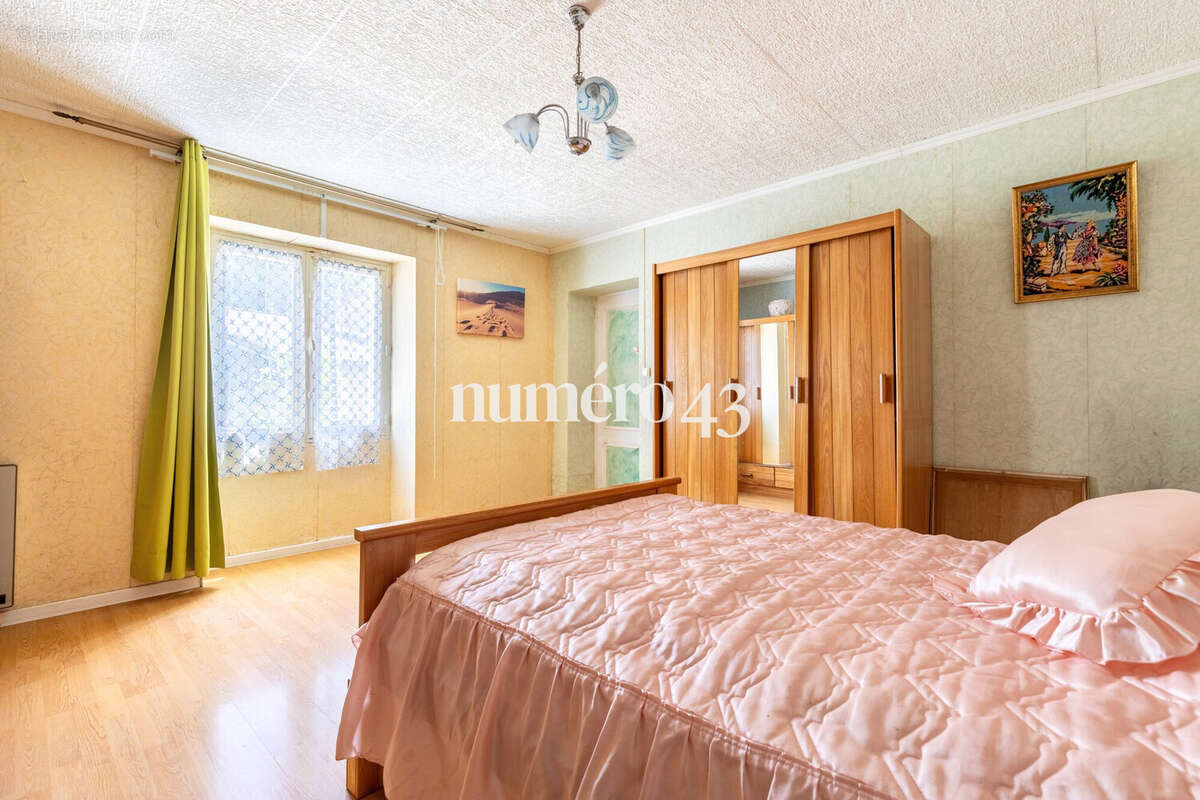 Maison 126 m² à Mourens  - photo 6