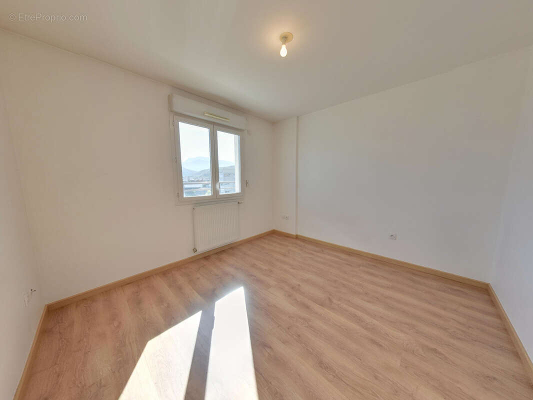 Appartement à ECHIROLLES