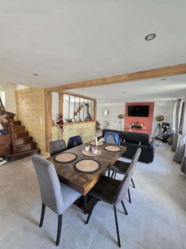 Maison à LE MERLERAULT