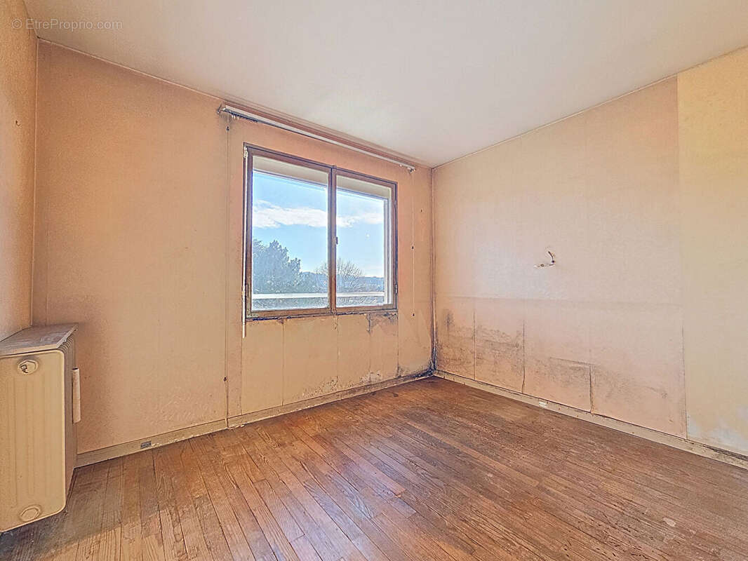 Appartement à BOURG-LA-REINE