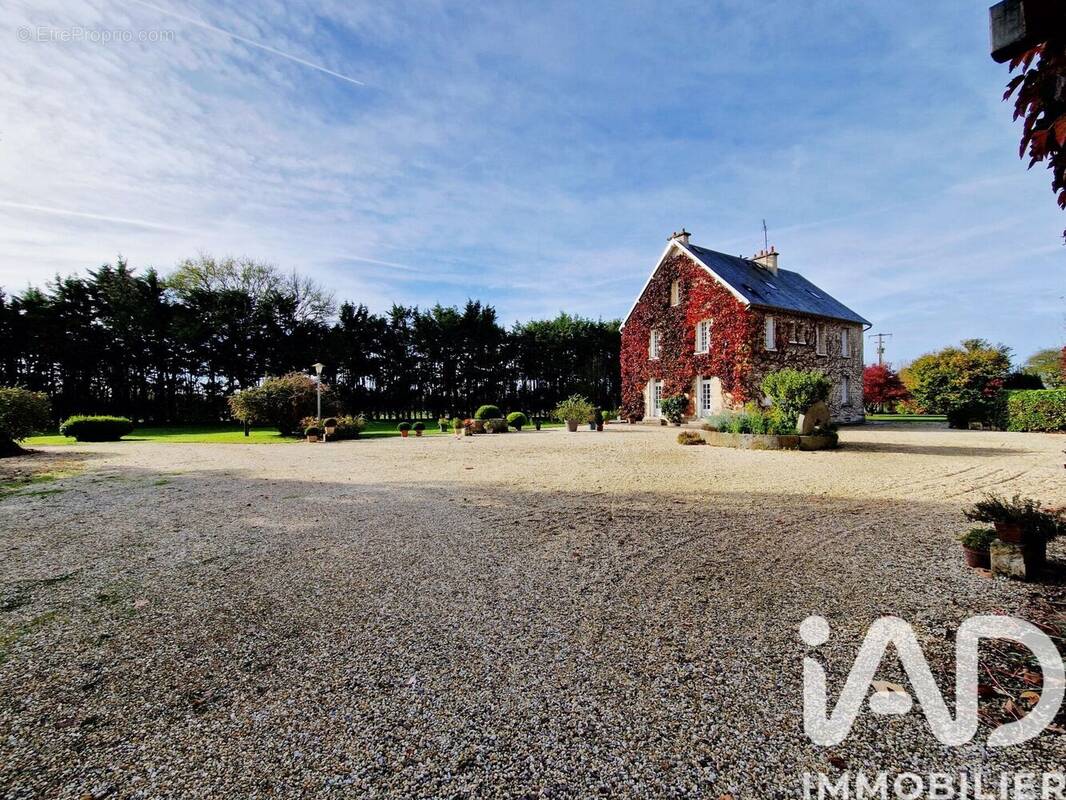 Photo 1 - Maison à FONTENAY-LE-PESNEL