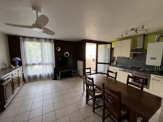 Appartement à FONTAINE